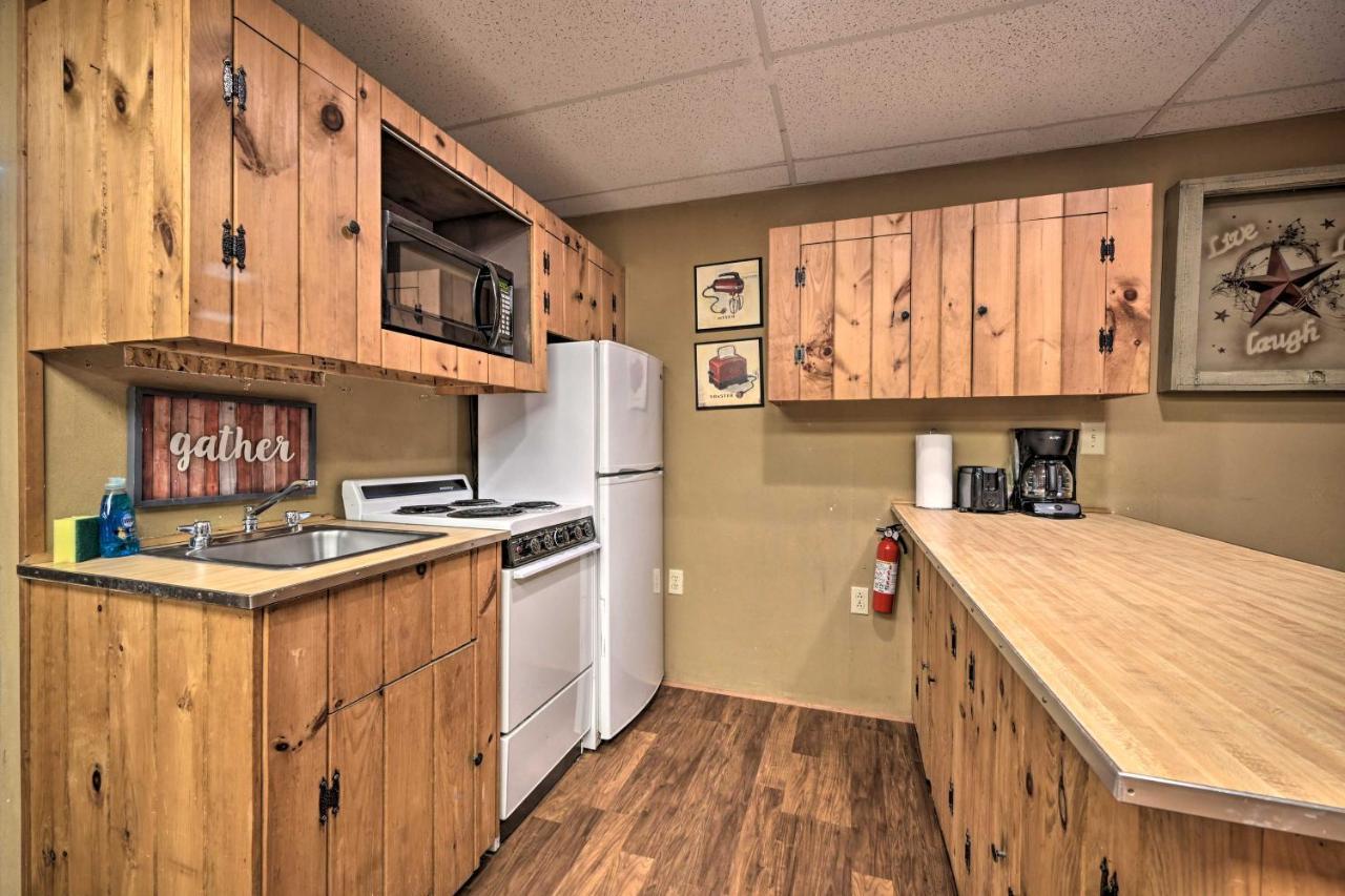 John Wayne Apartment - Deck, Bbq, Horses On-Site Хантингдон Экстерьер фото